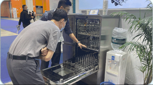 還有不了解實驗室全自動洗瓶機結(jié)構(gòu)和操作的，看這里
